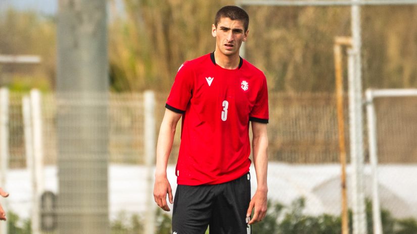 ცვლილება 21-წლამდე ნაკრების შემადგენლობაში
